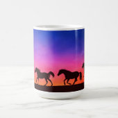 Magique Chevaux Au Coucher Du Soleil Silhouette Mug (Centre)