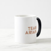 Magique Équipe Ariana Mug (Devant droit)