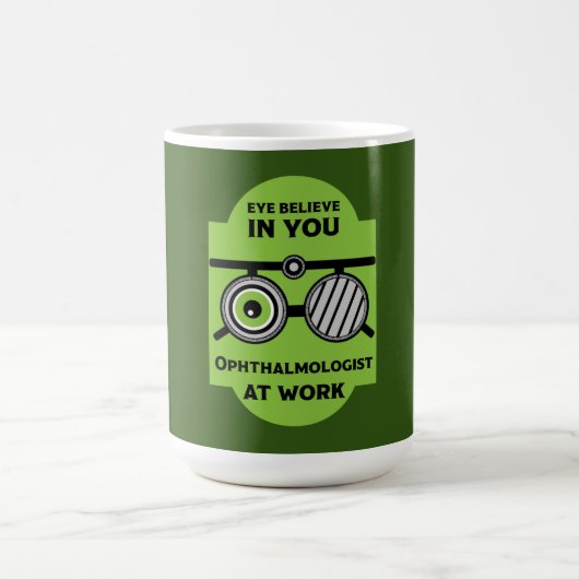 Magique Ostéopathie OEil chirurgiens Mug (Centre)