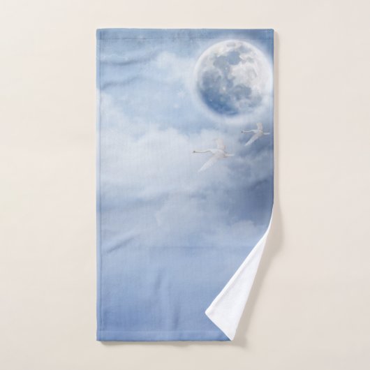Magische blauwe hemel met vliegende zwemmen bad handdoek (Handdoek)