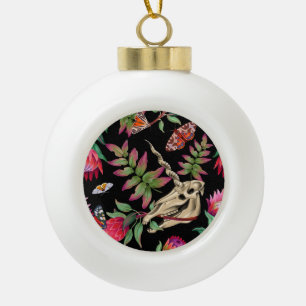 Magische bos eenhoorn donker patroon. keramische bal ornament
