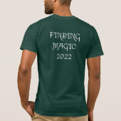 Magische herdenking T-Shirt vinden - Donkergroen (Achterkant)