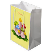 Magische paddenstoelkathedraal Thunder_Cove Medium Cadeauzakje (Achterkant Gekanteld)