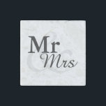 Magnet En Pierre Mr&Mrs Simple Elegant Typographie Mariage Faveur<br><div class="desc">Typographie simple et élégante Noir et blanc "Mr&Mrs" faveur de mariage. Cliquez sur le bouton customiser pour personnaliser le design en choisissant la couleur arrière - plan que vous aimez et même ajouter votre propre texte. Les articles correspondants sont également disponibles en magasin.</div>