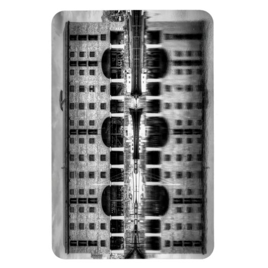 Magnet Flexible Albert Dock Liverpool (Vertical)