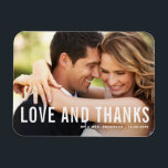 Magnet Flexible Amour et Merci | Mariage photo de typographie mode<br><div class="desc">Fêtez votre amour et montrez de la gratitude avec notre mariage photo personnalisable merci aimant! Ce souvenir unique est parfait pour rappeler à vos proches votre journée spéciale tout en exprimant vos remerciements sincères d'une manière mémorable. Il dispose d'une couverture photo typographique moderne. Personnalisez en ajoutant votre photo et vos...</div>