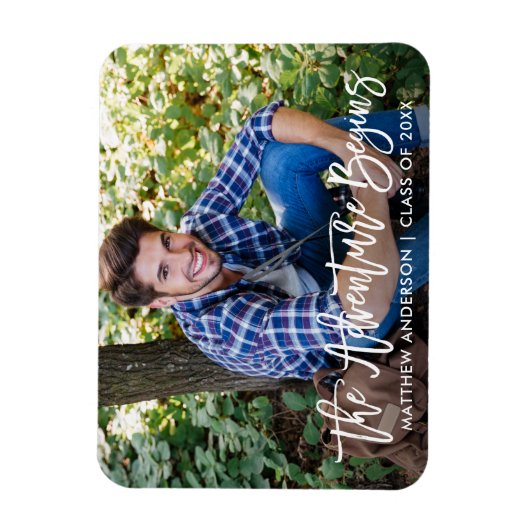 Magnet Flexible Brosse moderne Script Aventure commence la graduat (Vertical)