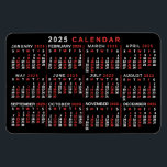 Magnet Flexible Calendrier mensuel 2025 Année Classique Noir Rouge<br><div class="desc">Cet aimant flexible du calendrier mensuel 2025 montre les jours de la semaine pour chaque mois en rouge et blanc classique et professionnel sur noir. Il s'agit d'un calendrier annuel simple, minimaliste et audacieux pour vous aider à conquérir la nouvelle année. Sachez toujours quelle date il est et vérifiez les...</div>