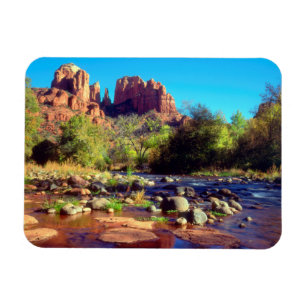Magnet Flexible Cathedral Rock se reflétant dans Oak Creek