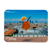 Magnet Flexible Cocktail Spritz sur une table avec vue sur Milan (Horizontal)