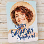 Magnet Flexible Cool moderne amusant Photo personnalisée Accueil A<br><div class="desc">Le design est moderne et simple. Ajoutez une photo personnalisée du célébrant d'anniversaire et ajoutez son nom.</div>