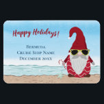 Magnet Flexible Cruise Island Beach Noël Gnome Cabine<br><div class="desc">Oui ! Vous pourrez passer les vacances de Noël en croisière vers une destination balnéaire relaxante. Saluez vos compagnons de croisière et le personnel de croisière avec un accueil de Joyeux Vacances. Complétez avec un joli et mignon gnome de Noël célébrant à la plage. Ajoutez votre destination, le nom du...</div>