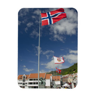 Magnet Flexible Downtown historic port area of Bergen wth flags
