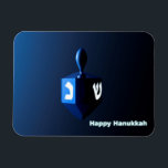 Magnet Flexible Dreidel bleu brillant<br><div class="desc">Un rêve moderniste bleu métallique contre un arrière - plan sombre et nocturne. Deux des lettres hébraïques trouvées sur un dreidel,  une nonne et un shin,  brillent brillamment. Le texte "Happy Hanoukka" apparaît également en bleu et blanc brillant.</div>