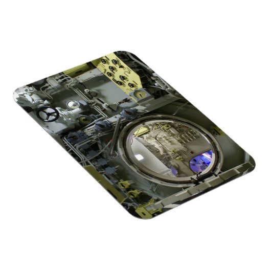 Magnet Flexible écoutille sur un ancien sous-marin rétro (Côté Droit)