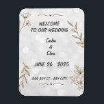 Magnet Flexible Élégant cadre mariage floral<br><div class="desc">Ce cadre floral polyvalent est parfait pour ajouter une touche d'élégance et de sophistication à vos projets. Doté d'éléments délicats dessinés à la main, dont des fleurs en fleurs, des feuilles gracieux et des accents de coeur charmants, ce modèle vous permet de le personnaliser avec votre propre texte ou image....</div>