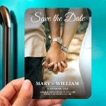 Magnet Flexible Élégant Mariage Couple Petite Photo Enregistrer La<br><div class="desc">💌 ✨ Créez une histoire d'amour inoubliable avec notre Elegant Couple Photo Save The Date invitations! Téléchargez maintenant et créez votre mariage moderne enregistrer l'invitation de date qui est aussi unique et belle que votre amour. Parfait pour les couples à la recherche d'élégance et de simplicité, notre design moderne personnalisable...</div>