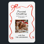 Magnet Flexible Élégant Noël traditionnel arc rouge moderne<br><div class="desc">Elégant traditionnel arc rouge multi script et serif typographie Joyeux Noël photo Carte de vacances.</div>