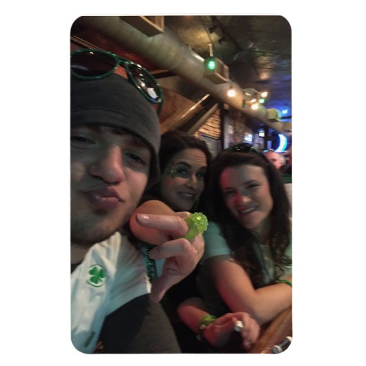 Magnet Flexible En haut de la soirée Tout le monde ! (Vertical)