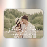 Magnet Flexible enregistrer la date chic écriture main mariage pho<br><div class="desc">enregistrer notre date,  mariage campagnard de script moderne aimant photo,  personnalisé</div>