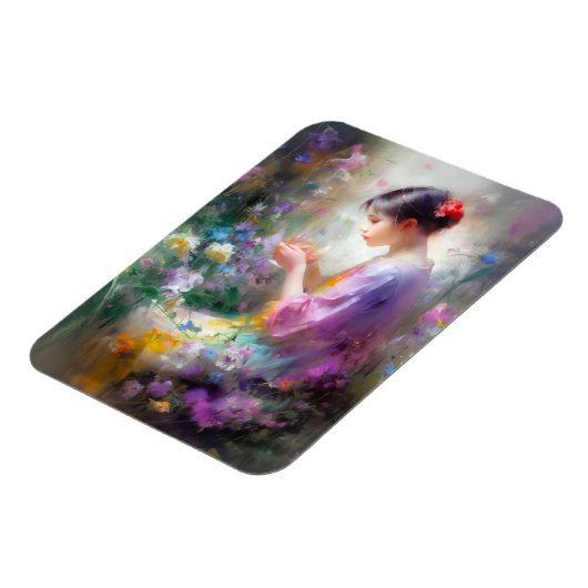 Magnet Flexible Fille admirant une fleur dans ses mains (Côté Gauche)