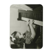 Magnet Flexible Fille Jouant Piano (Vertical)
