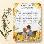 Magnet Flexible Flore rustique verdure Simple Photo Enregistrer la<br><div class="desc">Rustique Floral Greenery Simple 'Save the Date' Magnet avec calendrier annuel 2024 avec une belle photo. Faites savoir à votre famille, à vos amis et à vos collègues que vous avez fixé une date pour votre fête mariage avec cet aimant élégant. Pour déplacer le marqueur en forme de coeur d'or...</div>