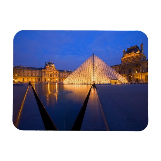 Magnet Flexible France, Paris. Le musée du Louvre au crépuscule. (Horizontal)