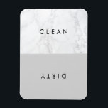 Magnet Flexible Gris clair et Marbre blanc Typographie moderne<br><div class="desc">Lave-vaisselle moderne et élégant avec typographie moderne avec un arrière - plan gris clair et faux blanc en marbre. Ce sera parfait comme un cadeau de remise de diplômes ou un cadeau mariage. D'autres couleurs sont disponibles.</div>