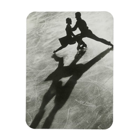 Magnet Flexible Ice skating Couple (Vertical)