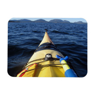 Magnet Flexible Kayak sur un lac magnétique