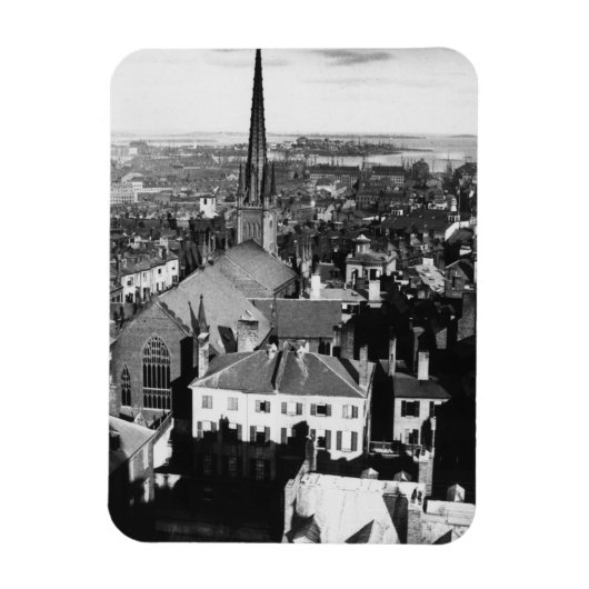 Magnet Flexible La flèche décorée d'une église à Boston (Vertical)