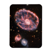 Magnet Flexible La Galaxie Cartwheel Et Ses Galaxies Compagnons. (Vertical)