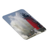 Magnet Flexible Les gens sur la jetée regardent de grandes vagues (Côté Droit)