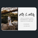 Magnet Flexible M. et Mme Mariage Photo Merci<br><div class="desc">mariage de design "M. et Mme" merci magnets avec votre photo de mariage préférée. Montrez à votre famille et à vos amis votre appréciation d'avoir participé à votre célébration mariage avec une photo customisée merci aimant,  ce sera un souvenir mémorable pour les années à venir.</div>
