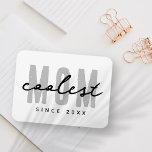 Magnet Flexible Maman la plus cool depuis 20XX Moderne Simple Prep<br><div class="desc">Ce design simple et moderne est composé de la typographie de san serif.</div>