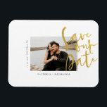 Magnet Flexible Mariage Or Moderne Photo Enregistrer la date<br><div class="desc">Design propose votre photo géniale avec l'expression Save The Date dans un script or moderne.  Customisez facilement avec des informations importantes de choix.  Complétera n'importe quel thème mariage moderne,  et toute saison.</div>