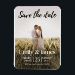 Magnet Flexible Mariage photo moderne simple et élégant Enregistre<br><div class="desc">Voici notre Simple Elegant Modern Photo Wedding Enregistrer le produit numérique Date! Cette invitation à la datation, magnifiquement conçue, est parfaite pour les couples qui apprécient un style minimaliste et contemporain. Notre Simple Elegant Modern Photo Wedding Save the Date le garde propre et élégant avec un design minimaliste. Commandez dès...</div>