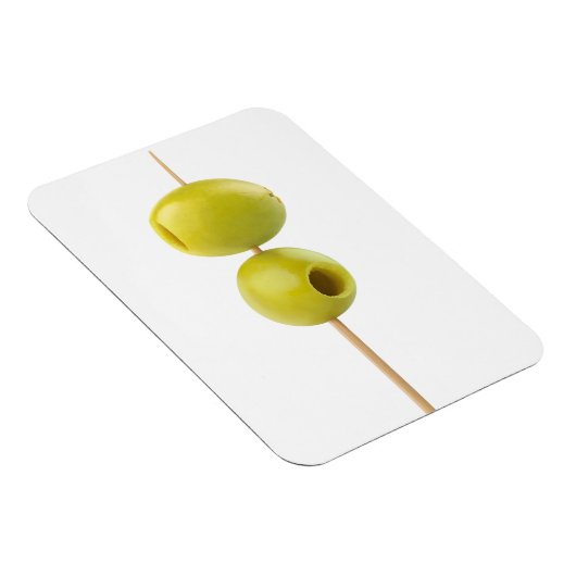 Magnet Flexible Olives vertes laquées sur une brochette (Côté Droit)