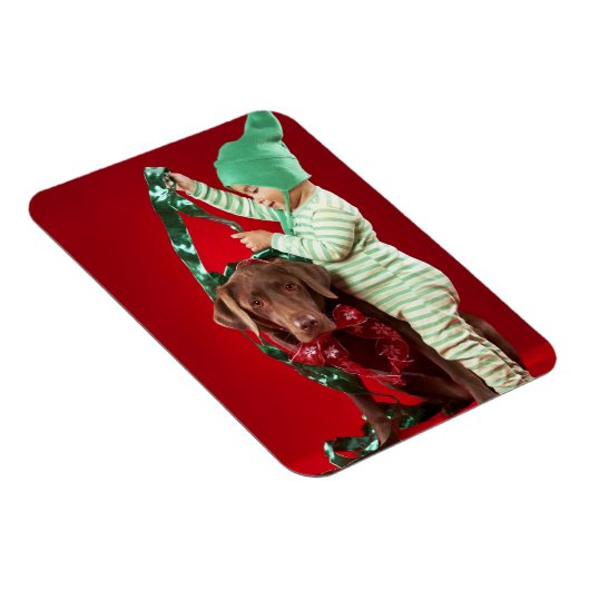 Magnet Flexible Petit garçon décorant un chien (Côté Droit)