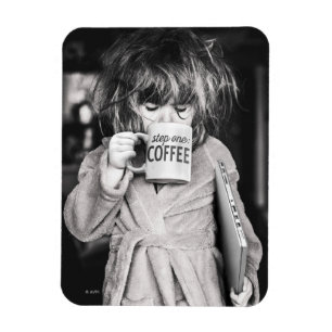 Magnet Flexible Petite fille boit du café