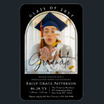 Magnet Flexible Photo Modern Arch Graduate Script Graduate Party<br><div class="desc">Photo Modern Arch Graduate Script Graduation Party Invitation Magnet présente votre photo préférée de votre diplômé avec le texte "Graduate" dans élégant script de calligraphie moderne. Simple,  élégant et classe. Créé par ©2025 Evco Studio www.zazzle.com/store/evcostudio</div>