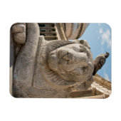Magnet Flexible Statue de lion devant une église historique (Horizontal)