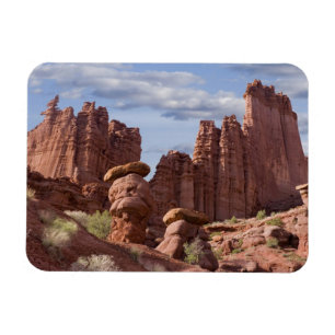 Magnet Flexible USA, Utah. Vue sur les tours Fisher. Crédit : Don