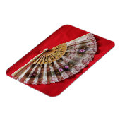 Magnet Flexible Ventilateur à main orné sur un Arrière - plan roug (Côté Gauche)