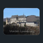 Magnet Flexible Vianden Castle Winter View, Luxembourg<br><div class="desc">Le magnifique château romantique de Vianden dans le nord du Luxembourg. Lit par un doux soleil d'hiver. Ce château médiéval fortifié fut construit du XIe au XIVe siècle. Il présente à la fois des styles architecturaux romans et gothiques. Un souvenir parfait de votre voyage au Luxembourg.</div>