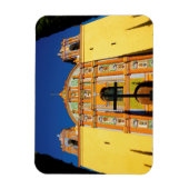 Magnet Flexible Vue En Basse Angle De L'Église Ornat Jaune (Vertical)