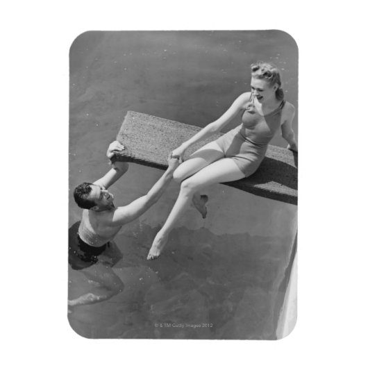 Magnet Flexible Woman on diving board (Vertical)