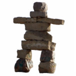 Magnet Photo Sculpture Inukshuk inukshuk inuit d'origine américaine<br><div class="desc">Symbole mystique des Inukshuk d'Amérique du Nord de Power Magnet pour les amoureux d'histoire! Cette image très cool présente un inukshuk inuit ou un homme en pierre (Cairn) très reconnaissable, utilisé par les Esquimaux inuits et d'autres tribus d'Indiens de l'Amérique du Nord pour montrer des moyens de se protéger et...</div>
