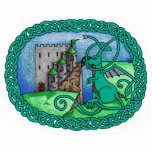 Magnet Photo Sculpture Sculpture en photo de château de champ de Faer<br><div class="desc">Les supports celtiques d'un dragon gardent sur une colline.  La demoiselle juste réside dans la tour de château dans la distance.</div>